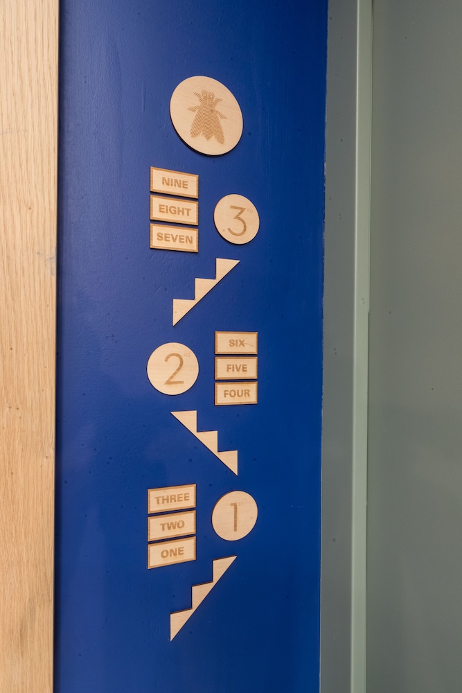 L'Abeille - Boutique Apartments